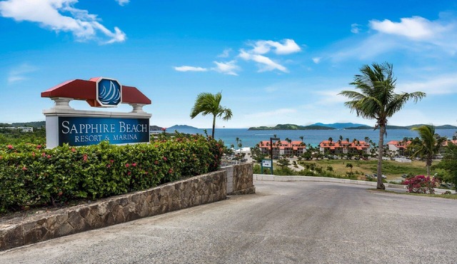 Beach Front Villa with Down Island View - Priceless!