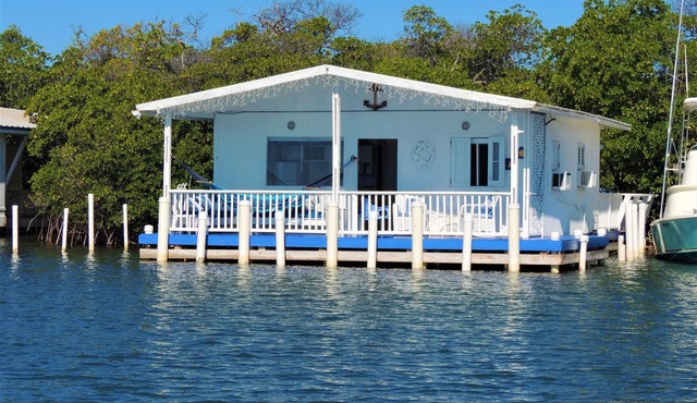 Beach Front, Water Front, stilt house on the water