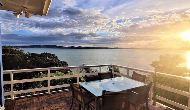 Beautiful waterfront views + so handy to town