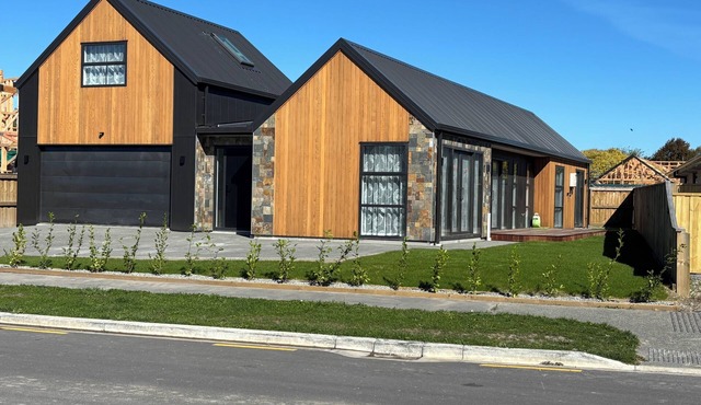 Brand New Large Modern House in Christchurch close to all amenities