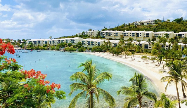 Breathtaking! Very Modern, TOTALLY Renovated, AWESOME Location Beachfront!