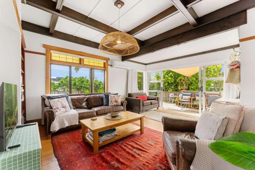 Cabbage Tree Cottage