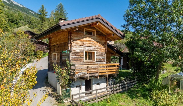 Chalet-Deluxe-Private Bathroom-Mountain view-Bien etre/Authentique