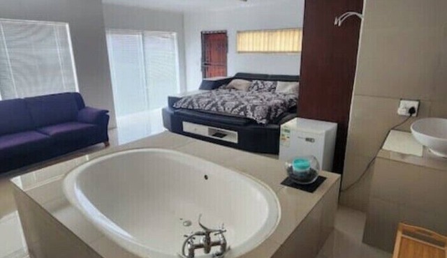 Charming 2-bedroom house in fabulous Cape Town with WiFi