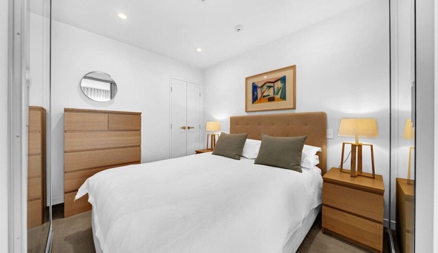 Chic Designer Studio Steps from Newmarket