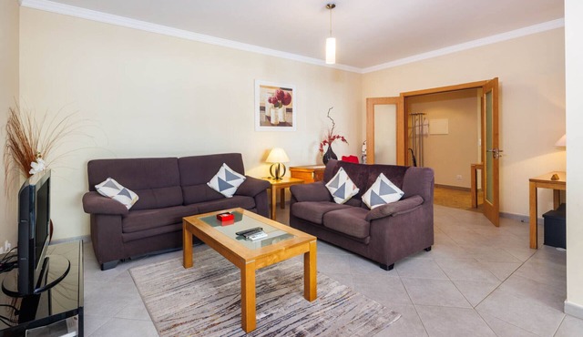 Colina verde H: Modern & Comfortable 2 Bed Apart