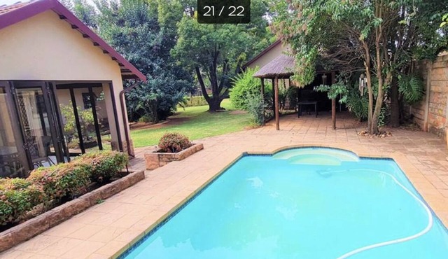 Comfortable and spacious holiday home with beautiful garden