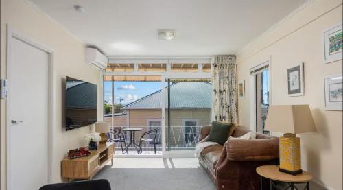 Comfortable Northshore Apartment