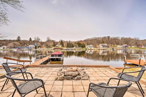 Cozy Castleton Cabin with Fire Pit + Water Access!