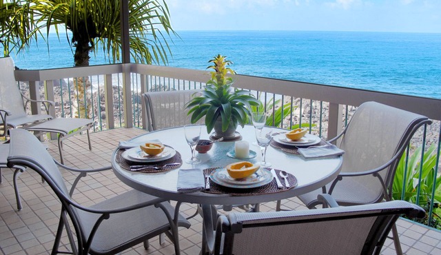 Direct Oceanfront Condo. Kanaloa at Kona Resort. 3 pools. Central A/C.