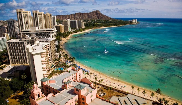 Direct Oceanfront in the Heart of Waikiki! Spectacular New Custom Reno!