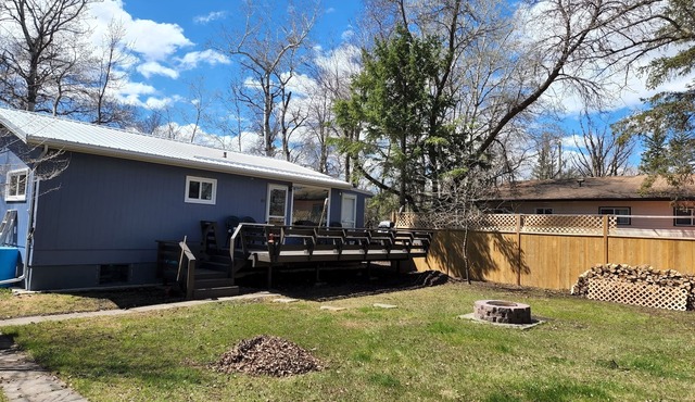 Entire charming and private cottage in Winnipeg Beach