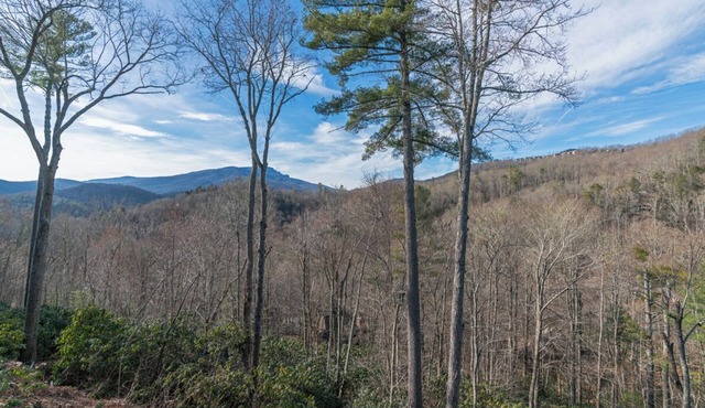 Evergreens 521-Mtn Condo, Gated Resort, Indoor/Outdoor Pool & Hot Tub, No Stairs