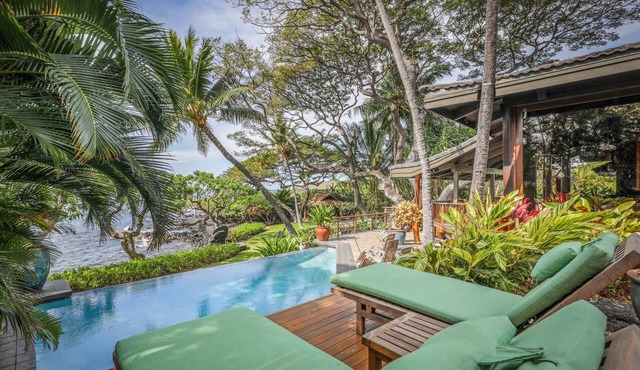 Experience luxury at Hale Alii Honu Kai in Kailua Kona—3BR, pool, and space for 9.