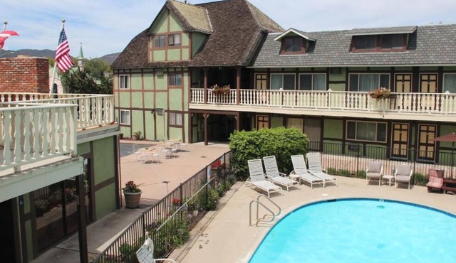 Explore Solvang! 3 Relaxing Units, FREE Parking & BFast, Near Santa Ynez River!
