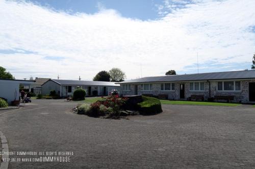 Garden Court Motel & Backpackers