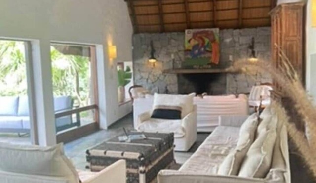 Gorgeous Home with 75' lap pool. El Golf