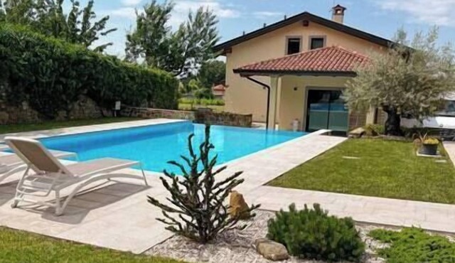 "Il Desiderio" Dwelling with Swimming Pool in Collio