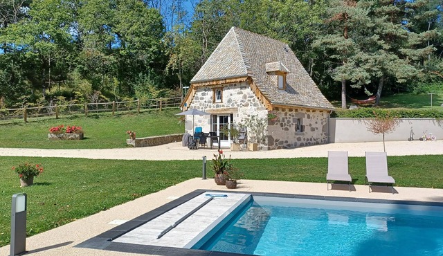La Fourniou de Ju'Lou is a pet-friendly gîte in the heart of the Carladès region!