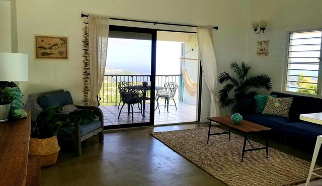 Lovely and charming 2 bedroom unit with patio