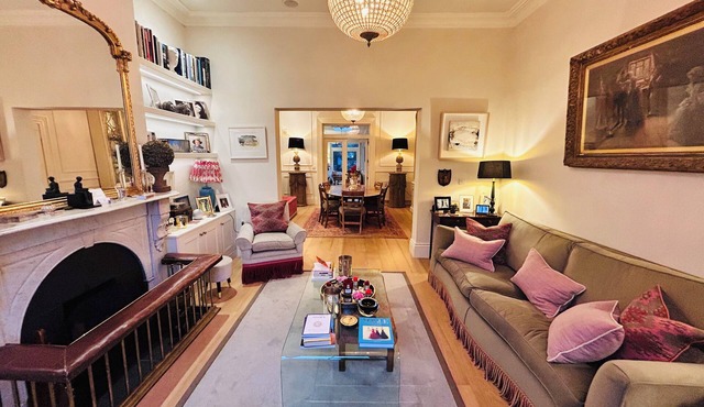 Luxurious and spacious 3-bedroom house in central Dublin neighborhood