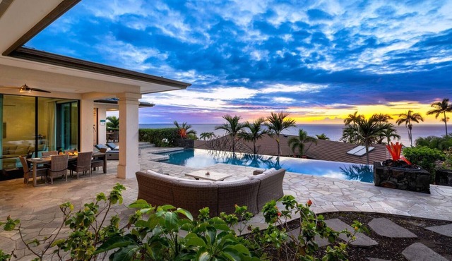 Luxurious Oceanview Home w/Pool, AC & BBQ Lanai: Blue Hawaii