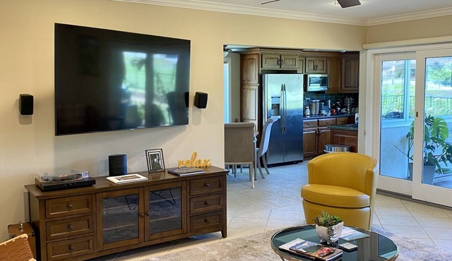 Luxury Golf Course Home steps from The Rancho Bernardo Inn!