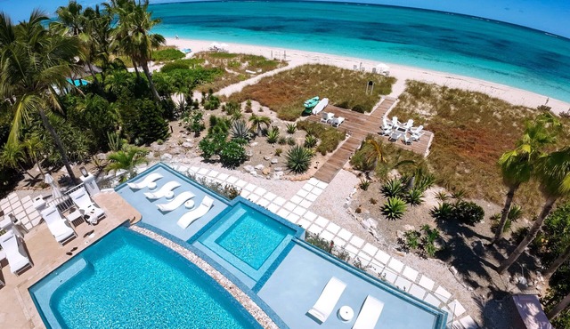 Luxury Grace Bay Beachfront Villa 6 King Suites Private Pool Sleeps 12