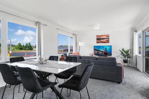 Maramarua Views - 3-Bed Escape with Scenic Deck