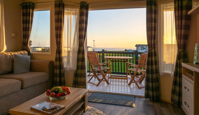 Modern 2 Bedroom Caravan with Sea Views on the 5* Hoburne Naish Holiday Park