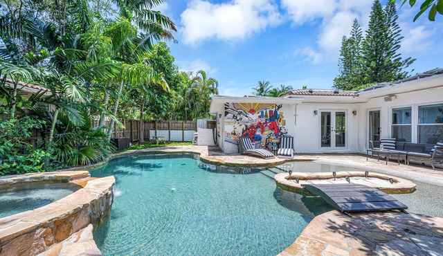 Modern Tropical Pool House North Miami- w/Jacuzzi - El Portal -