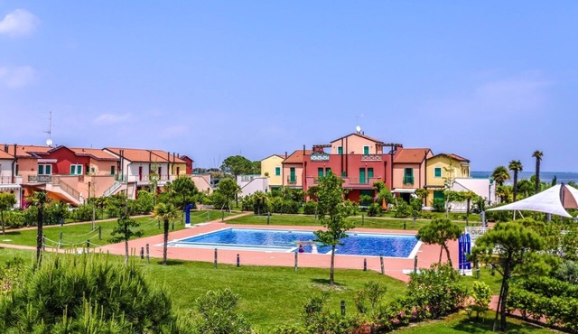 New Apartment Lignano - Aprilia with sea view and pool