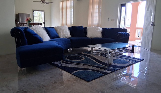 New Gem! Entire Private Three Bedroom Beautiful Caribbean Home