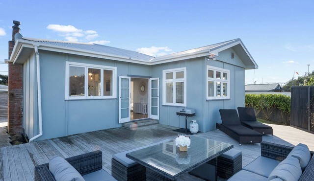 Ocean Breeze - Foxton Beach Holiday Home