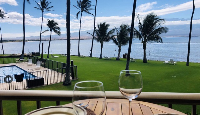 Oceanfront, Luxurious Bed & Bedding, Air Conditioned, fast WiFi!