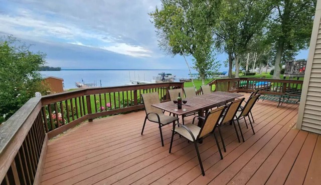 Oneida Lake Oasis