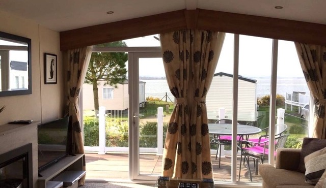 Orchid - dog friendly with sea view on Rockley Park, Poole