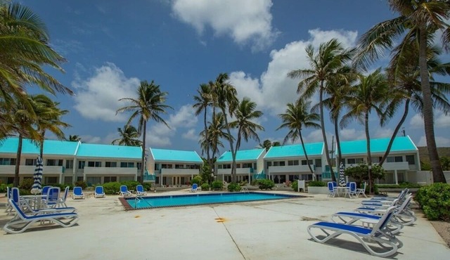 Perfect Beach Front Condo with Pool