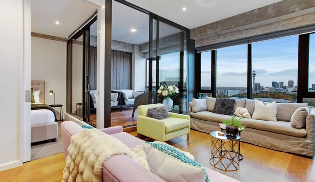 Premium Cityscape Abode w Skytower view & Parking