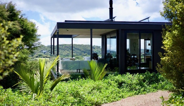 Private New Home with No neighbours & 180 degree views to the horizon