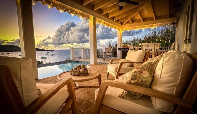 Private Oceanfront Retreat , Two Master Suites , East End