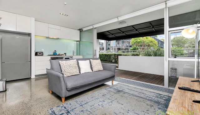 QV City Fringe with Carpark (890)