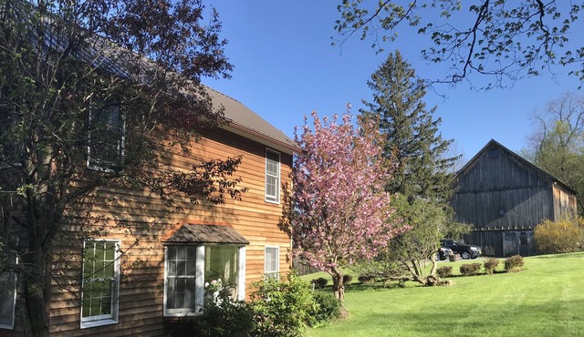 Romantic FLX Getaway on 14 Acres with Pool, Close to Wineries