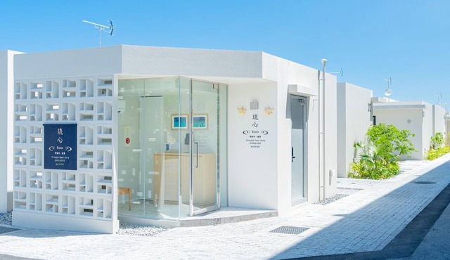 RUSIN Private Pool Villa ONNA
