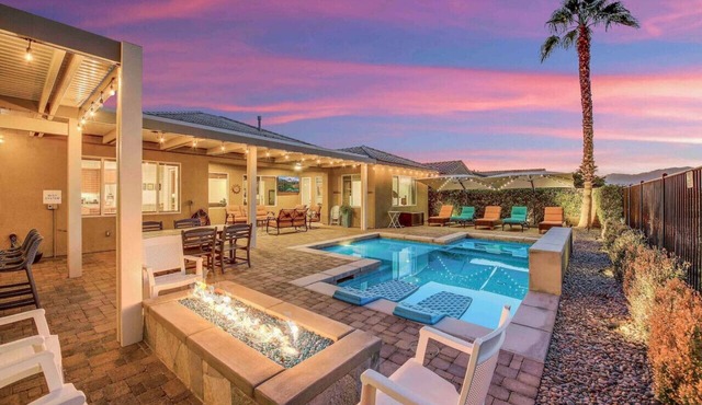 Secluded Private Golf/Pool Home With Game Room