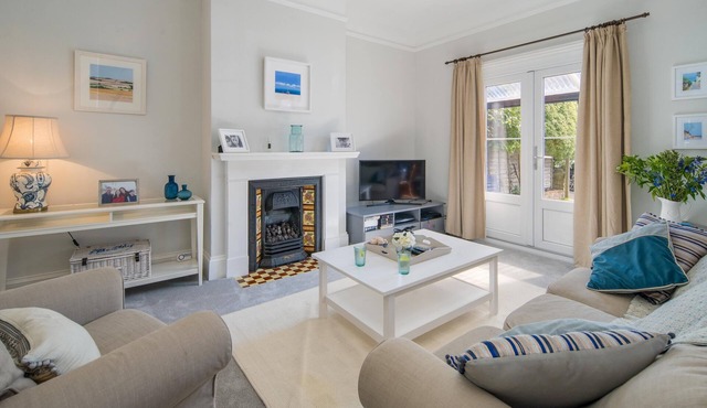 Shellharbour, spacious family and pet friendly space with stunning views