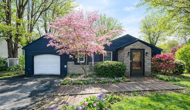Spacious 4-Bed 2-Bath Ranch in Rochester, Game Room, RIT, Genesee River, Airport