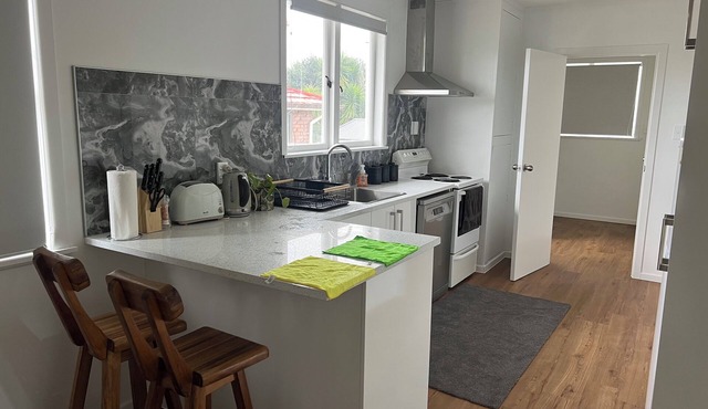 Spacious 4 bedroom House in Manukau