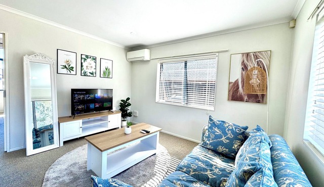 Spacious Comfty 4 BDMs in Rototuna