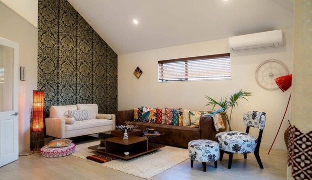 Spacious Eastern Beach Home by Zodiak Stays